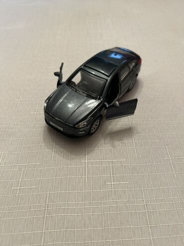 Oyuncaqlar: Metal die-cast miniatür avtomobil modeli - Korpus: metal gövdə — 5