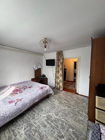 Продажа коттеджей и домов: Продается Жилой Дом 2,3 сотки. Половина дома. Угловой дом. По — 11