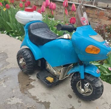 Другие товары для детей: Продам детский мотоцикл ( нужен аккумулятор, остальное всё работает)