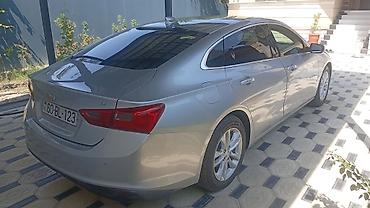 baqaj ustu: Chevrolet Malibu: 1.5 l | 2017 il 210000 km Sedan — 3