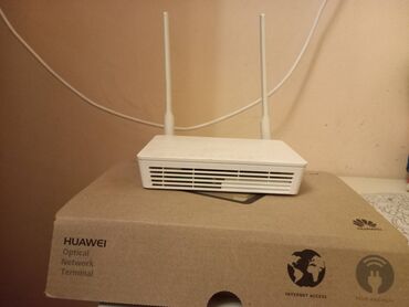 wi fi модем huawei: Modem huavey adaptr ve karopka qarisiq.Ela veziyyetde