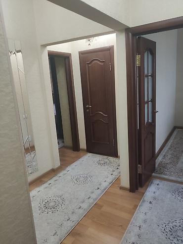 Батирлерди сатуу: 4 бөлмө, 77 м², Восток-5 мкр 105-серия, 4 кабат, Эски ремонт — 10