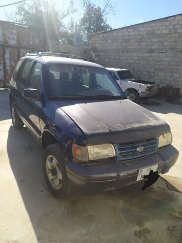 Radiatorlar: Kia Sporteg, 2 l, Benzin, 2000 il, İşlənmiş