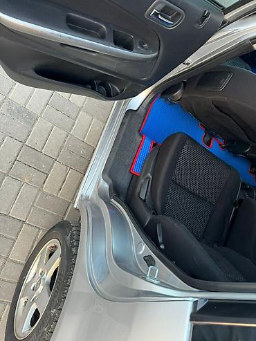 Honda: Honda Stream: 2004 г., 2 л, Автомат, Бензин, Минивэн at lalafo.kg — 7 Honda: Honda Stream: 2004 г., 2 л, Автомат, Бензин, Минивэн — 7