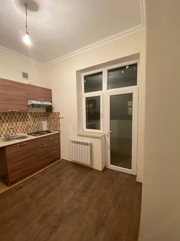 Yeni tikili: 4 otaqlı, Yeni tikili, 85 kv. m — 2