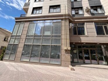 купить футбольное поле: Сдаю Офис, 140 м², В жилом комплексе, 1 линия