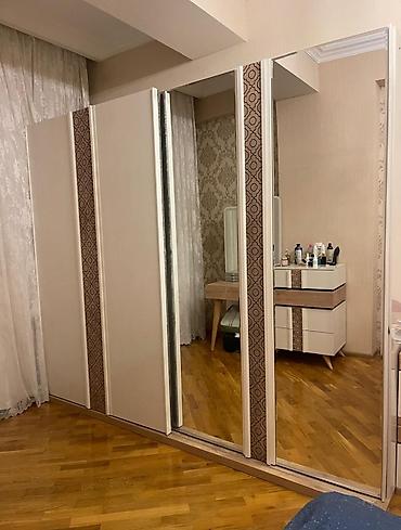 Dolab satılır Qiymet 400 azn.Ünvan Elmler (0737) Elmira x