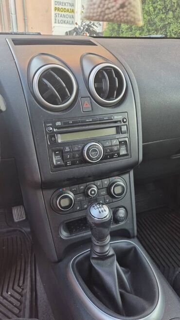 Nissan: Prodajem auto Nisan QASHQAI 2010.godiste, Karoserija Dzip/SUV Gorivo — 8