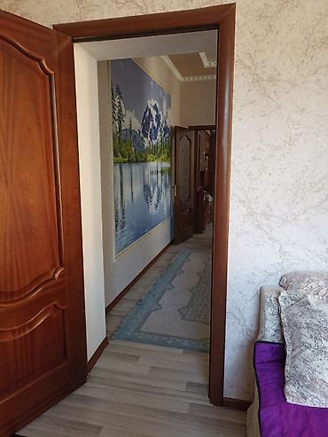 Продажа коттеджей и домов: Манас (Жалал-Абад) шаарынын борборунан жаңы бүткөн үй сатылат, 5 — 17