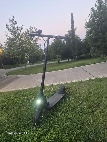 İşlənmiş Elektrik samokat 10", 251 - 350 Vt, 36 - 45 km/s, Ünvandan götürmə