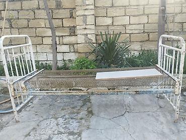 dəmir kravatlar: Metall çarpayı çərçivəsi - Material: tamamilə metal (dəmir) — 1