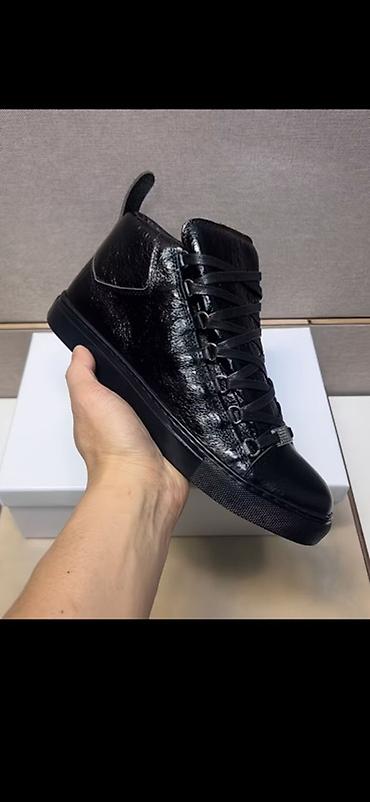 Мужские кроссовки, 43, Balenciaga, Новый, цвет - Черный, Самовывоз at lalafo.kg Мужские кроссовки, 43, Balenciaga, Новый, цвет - Черный, Самовывоз