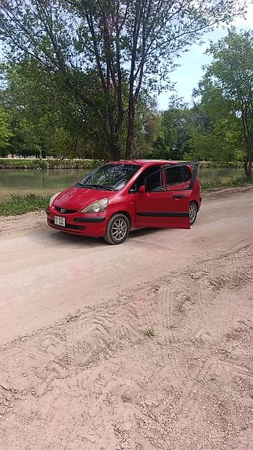 мухобойка мазда демио: Honda Fit: 2003 г., 1.4 л, Механика, Газ, Хэтчбэк — 3