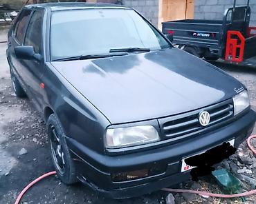 Volkswagen: Volkswagen Vento: 1995 г., 1.8 л, Механика, Бензин, Седан — 4