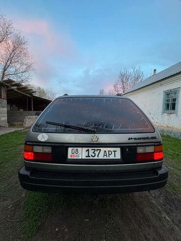 ауди 100 1990: Volkswagen Passat CC: 1990 г., 1.8 л, Механика, Газ, Универсал