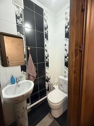 Продажа квартир: 3 комнаты, 71 м², 106 серия, 9 этаж, Евроремонт at lalafo.kg — 12 Продажа квартир: 3 комнаты, 71 м², 106 серия, 9 этаж, Евроремонт — 12