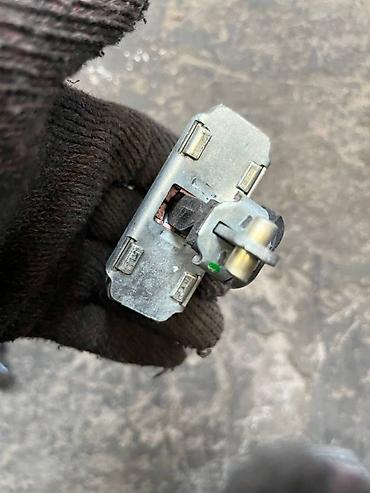 key maker: Toyota Sequoia ограничитель двери, Тойота Секвоя дверной ограничитель — 4