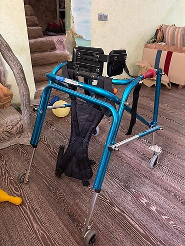 əsa: Uşaq üçün reabilitasiya gəzdiricisi (walker) – oturacaq və bel dayaqlı — 1
