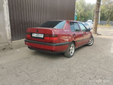 люк спринтер: Volkswagen Vento: 1994 г., 1.8 л, Механика, Бензин, Седан