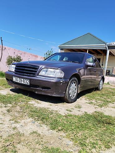 ucuz kask: Mercedes-Benz C 280: 2.8 l | 1995 il Sedan — 3
