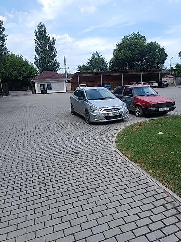 помощь авто: Hyundai Solaris: 2012 г., Седан — 2