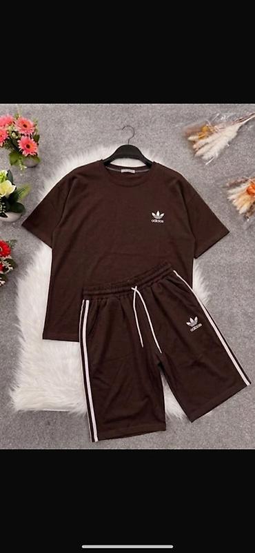 adidas ev geyimleri instagram: Kişi üçün idman dəsti – köynək və şort - Rəng: tünd qəhvəyi - Üst — 1