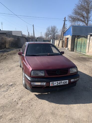 пасат1 8: Volkswagen Vento: 1992 г., 1.8 л, Механика, Бензин, Седан