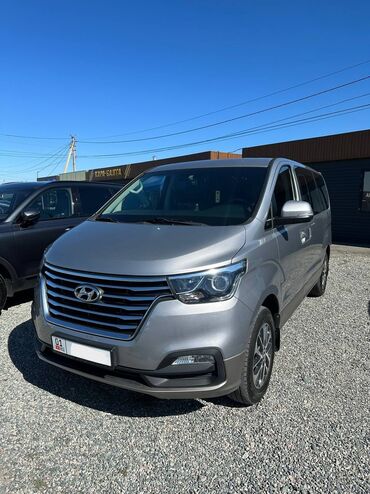 Hyundai: Hyundai Starex: 2.5 л, Автомат, Дизель, Минивэн