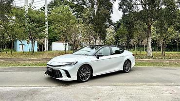 Унаа сатуу: Toyota Camry: 2026 г., Автомат, Бензин, Седан — 1