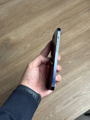 Apple iPhone: IPhone 12, Б/у, 128 ГБ, Черный, Чехол, 76 % — 4