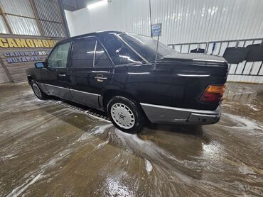 Mercedes-Benz: Mercedes-Benz W124: 1991 г., Седан