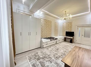 сутосный квартира: 3 комнаты, 100 м², Элитка, 10 этаж, Дизайнерский ремонт — 1