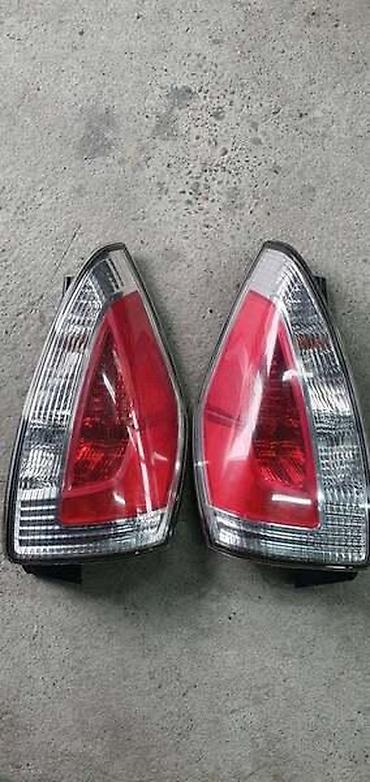 horizontalno: ZADNJE LAMPE STOP SVETLA ZA MAZDA 5 — 1