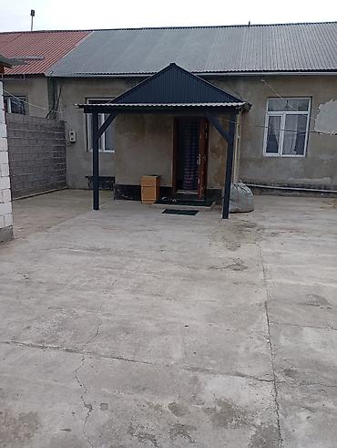 Продажа коттеджей и домов: Продаётся дом: 3-комнатный, с центральным отоплением. Расположение — 11