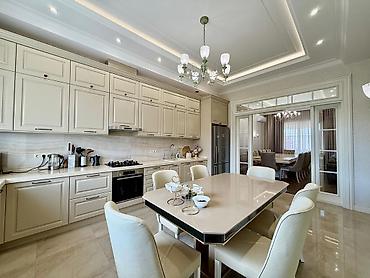 Продажа коттеджей и домов: Продается Дом в закрытом охраняемом городке - Ордо. Район — 13