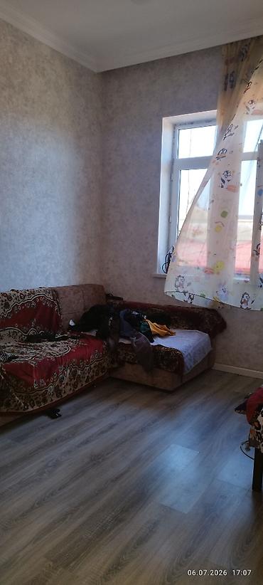 binə kiraye ev: Mərkəzi yola yaxın raboçidə iki otag mətbəxi sanuzeli balkonu — 2