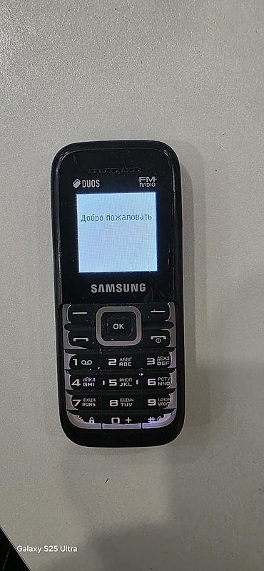 telf: Samsung rəng - Qara, Düyməli — 2