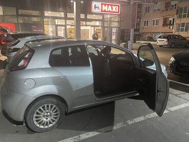 194 oglasa | lalafo.rs: Fiat Grande Punto: 1.2 l. | 2012 г. | 130000 km. | Hečbek