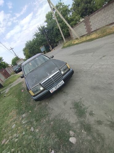 Mercedes-Benz: Mercedes-Benz W124: 1991 г., 2 л, Механика, Бензин, Седан — 11