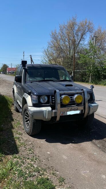 куплю рефрижератор б у: Mitsubishi Pajero: 1994 г., 2.8 л, Автомат, Дизель, Внедорожник