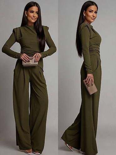 Kompleti: ✨️Kompleti koji ce dominirati ovog proleca ✨️ Od proverenih tamnih — 8