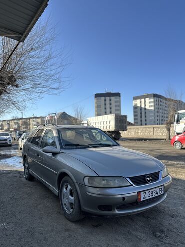 автомобиль опель: Opel Vectra: 1999 г., 1.8 л, Механика, Бензин, Универсал