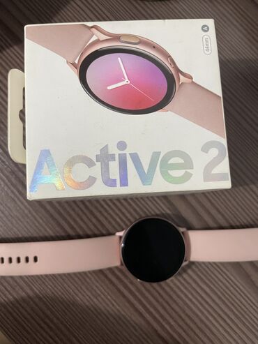 smart watch samsung: Продаю watch astive2
В хорошем состоянии 
Оригинал