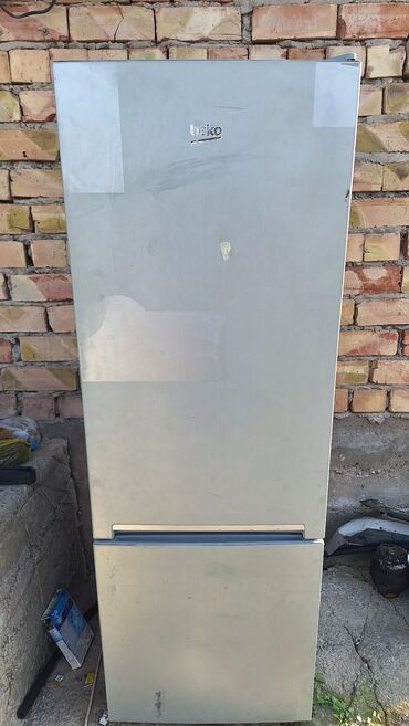 крепление на тв: Холодильник Beko, Двухкамерный