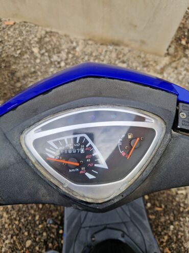 Mopedlər,skuterlər: Moon — 9