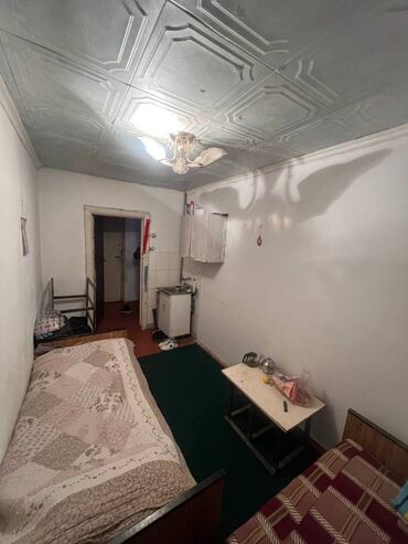 хочу купить комнату в общежитии: 1 комната, 9 м², Общежитие и гостиничного типа, 1 этаж, Старый ремонт