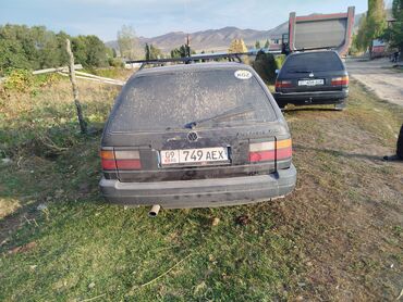 машина k5: Volkswagen Passat Variant: 1989 г., 1.8 л, Механика, Фургон