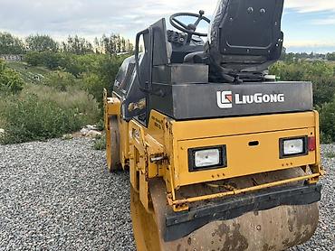 электрик экскаватор: Продаю срочно Двухвальцовый дорожный каток LiuGong 6032 мотор — 3
