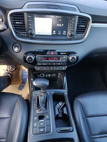 Kia: Kia Sorento: 2019 г., 2 л, Автомат, Дизель, Кроссовер — 10