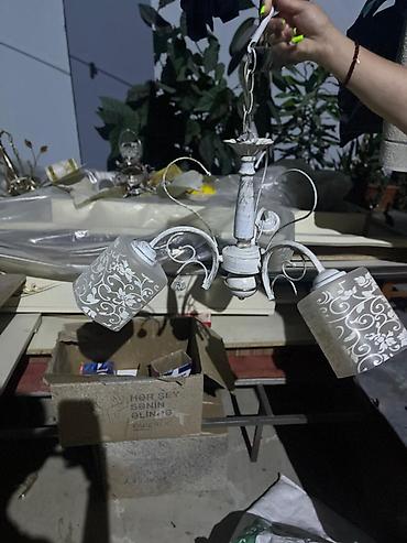 çərçivə satışı: Çılçıraq, 3 lampa, Şüşə — 1
